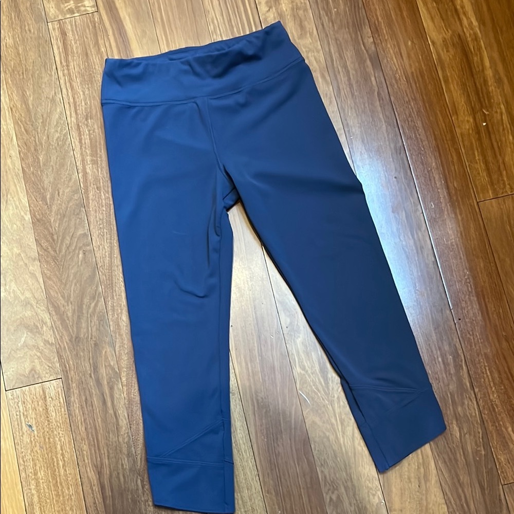 Athleta Girls 7/8th leggings, size Girls L 12